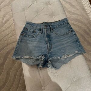 Levi Jean Shorts